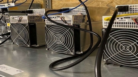 یک مزرعه استخراج رمز ارز غیرمجاز در اهواز کشف شد