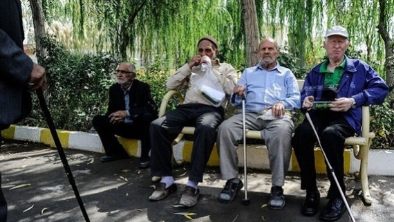 امسال دو مرتبه حقوق کارکنان و بازنشستگان افزایش می‌یابد