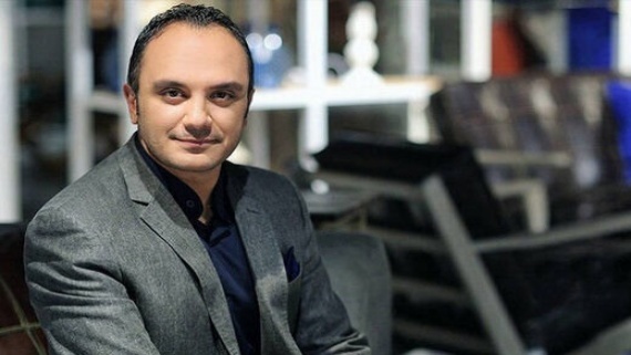 احسان کرمی به شبکه منوتو پیوست