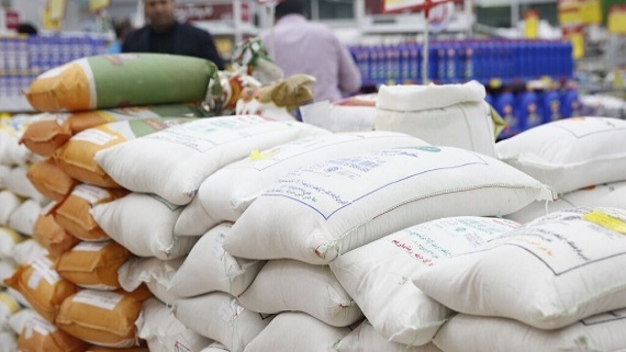 تنظیم بازار برنج با عرضه انبوه برنج داخلی و خارجی