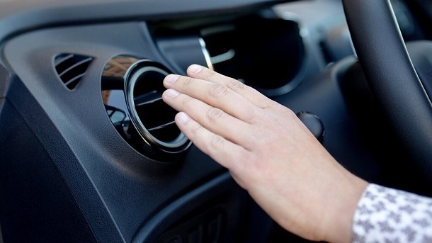 خبری با عنوان حذف کولر از خودروهای داخلی