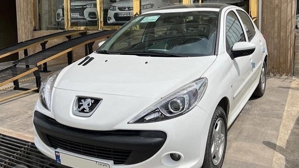 بی تاثیری خبر واردات خودرو بر بازار