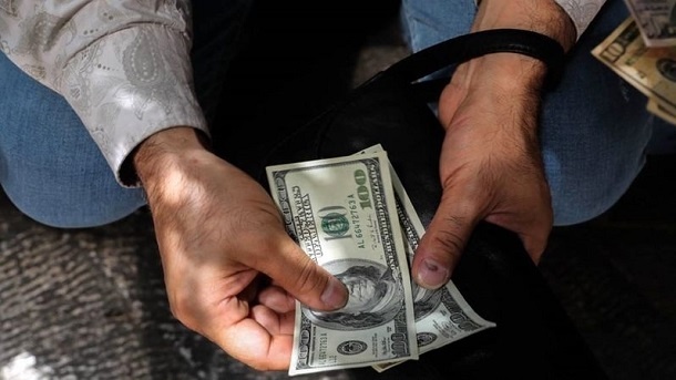 معرفی بانک هایی که دلار سهمیه ای میدهند