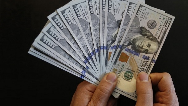 آغاز معاملات توافقی دلار در کانال 32 هزار تومان