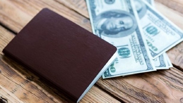 قیمت جدید دلار و دیگر ارزهای مسافرتی 1401/08/22