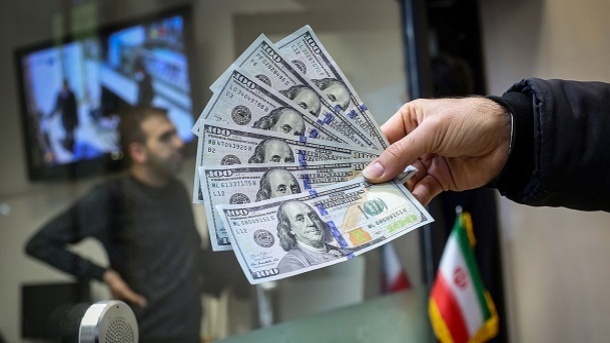 توصیه رئیس کل بانک مرکزی به خریداران ارز