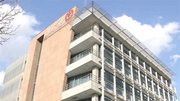 حذف حجم مبنای 7 نماد فرابورس از فردا