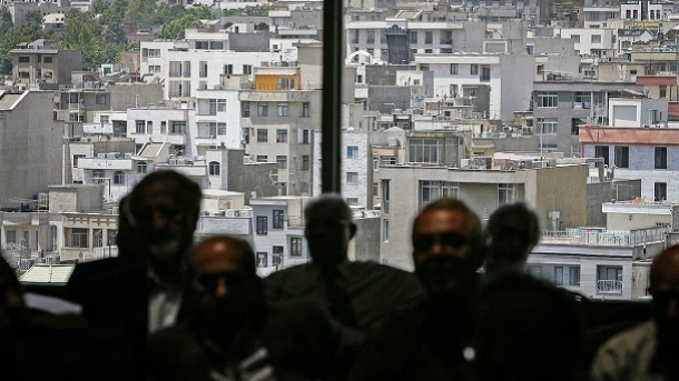 جاماندگی بازار مسکن شمال تهران از جنوب