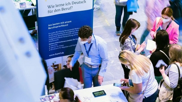 مهاجرت کارگران ماهر به آلمان باید آسان‌تر شود