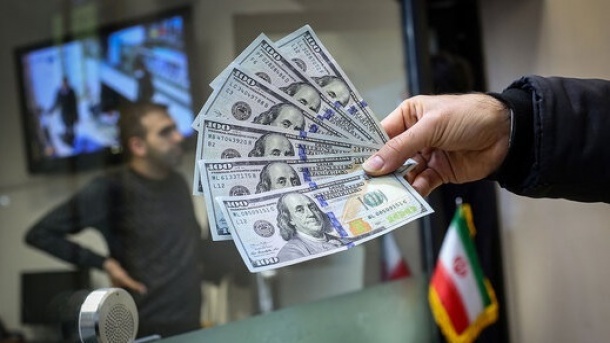 بانک مرکزی: نرخ ارز به دلیل شایعات بالا رفته است