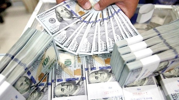 دلایل کاهشی شدن قیمت دلار در روز سهشنبه