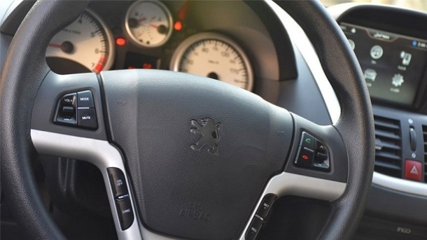 فروش 2000 دستگاه پژو 207 در بورس کالا + قیمت