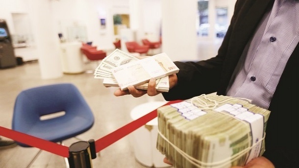 تبعات خروج سرمایه از بانکها