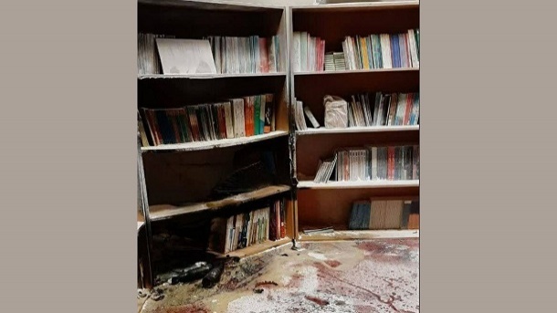 دفتر بسیج دانشگاه آزاد تهران به آتش کشیده شد + عکس