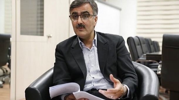 رئيس جدید بانک مرکزی: بازار ارز آزاد را کوچک می‌کنیم