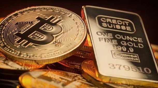 هشدار پیتر شیف : بیت‌کوین بفروشید و طلا بخرید