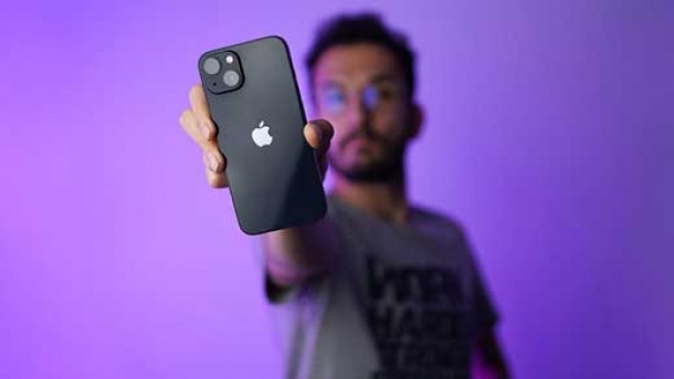 آیفون 13 با 2 برابر قیمت هم خریدار دارد!