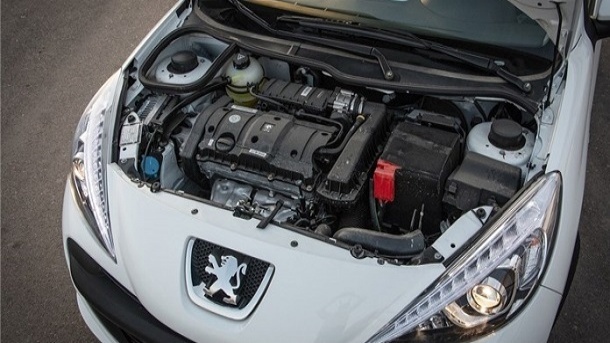 عرضه خودرو در بورس غیرقانونی و ضدرقابتی است