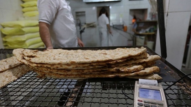 سلطان سکه رفت، سلطان نان آمد