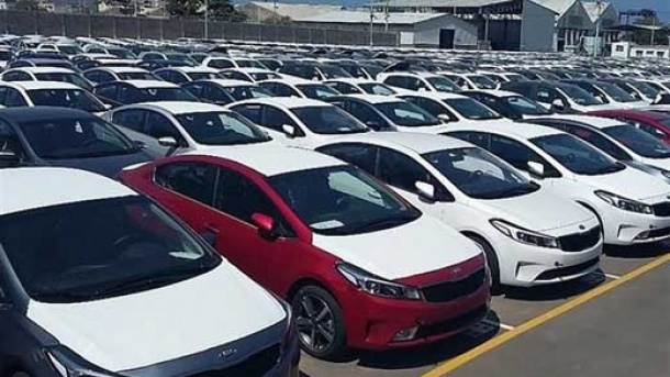 دو ابهام در مزایده خودروهای خارجی