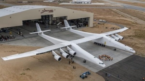 بزرگترین هواپیمای جهان 6 ساعت پرواز کرد