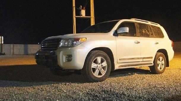 توقیف لندکروزهای میلیاردی در آب‌های جزیره قشم