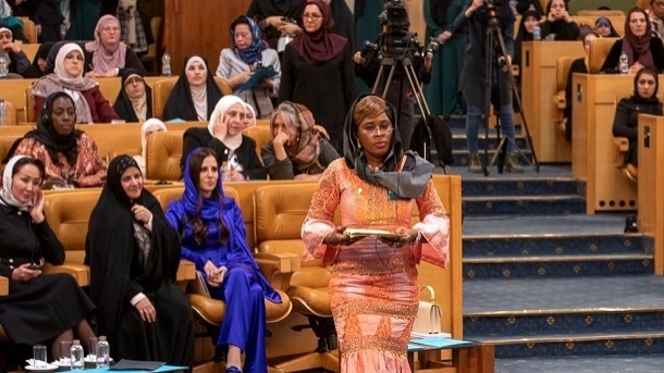 توجیه هزینه سنگین مهمانی همسر رئیس جمهور از سوی روزنامه اصولگرا