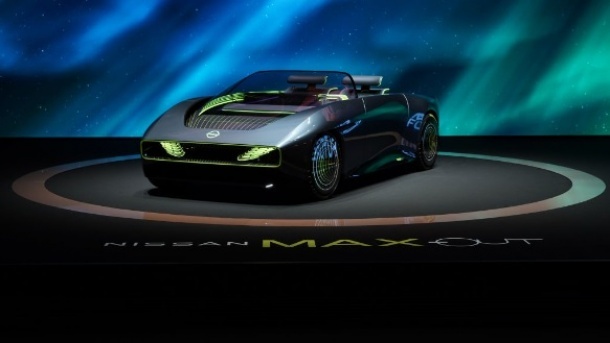 ماشین اسپرت نیسان