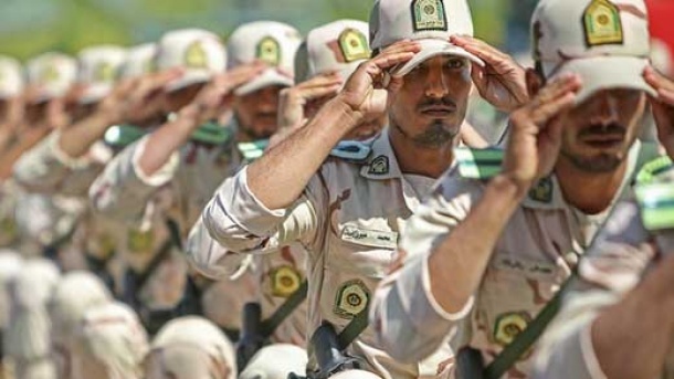 4 میلیون و 800 هزار تومان حداقل حقوق سربازان در سال آینده