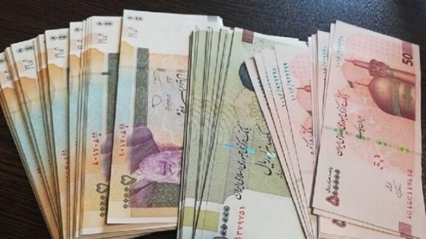 توزیع اسکناس و ایران چک در شعب بانکی و خودپرداز‌