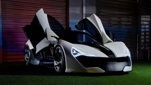 خواننده مشهور آمریکایی خودروساز شد