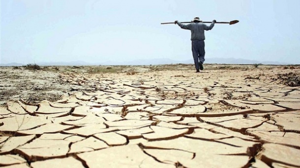 دستبرد به پشتوانه‌ها و وخامت حال آب