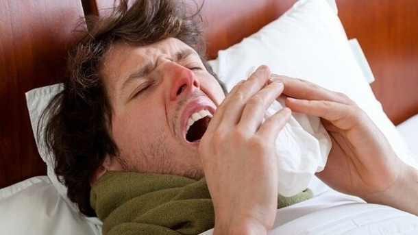 وزیر بهداشت: هر نوع سرماخوردگی را جدی بگیرید