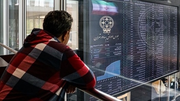 جنگ سهامداران بورس در مرز 2.2 میلیون واحد