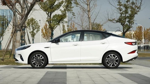 فروش فوق العاده کرمان موتور از 11 اردیبهشت ماه