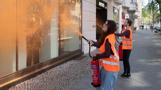 مراکز خرید شهرهای آلمان در خطر بیرونقی