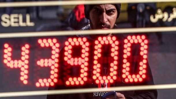 سایه سنگین استیضاح وزیر صمت روی بازار ارز