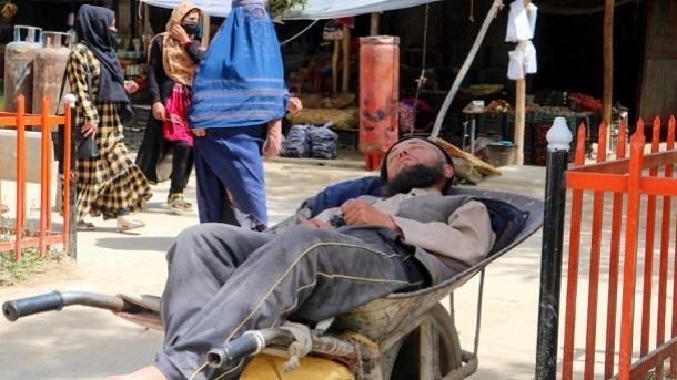 وضعیت دردناک کار و کارگر در افغانستان