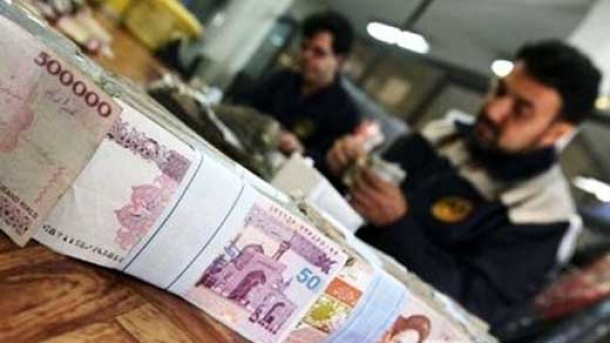 کارکنان کدام بانک ها بیشترین وام را گرفته اند؟
