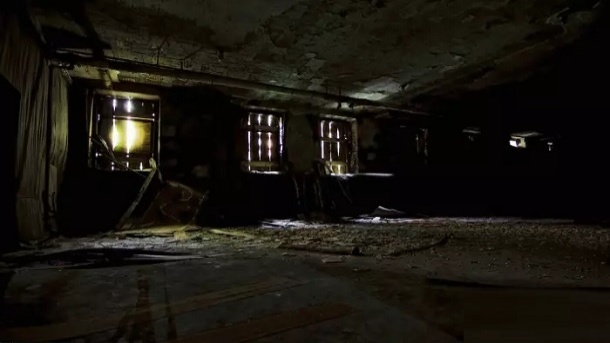 التماسهای 2 دختر در کلبه وحشت