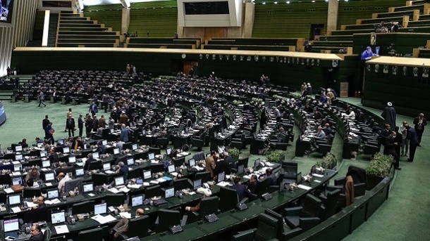 بررسی پیشنهاد تعطیلی 2 روز پایان هفته