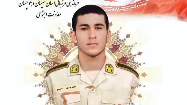 تصویری از سرباز وظیفه که در درگیری با طالبان به شهادت رسید