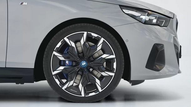 طراحی خودرو با هوش مصنوعی