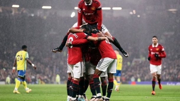 قطریها با ۶ میلیارد دلار منچستریونایتد را هم میخرند