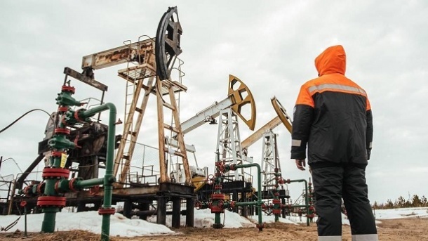 بهای نفت در بازارهای جهانی