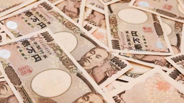 سقوط بی سابقه ین ژاپن در برابر دلار آمریکا