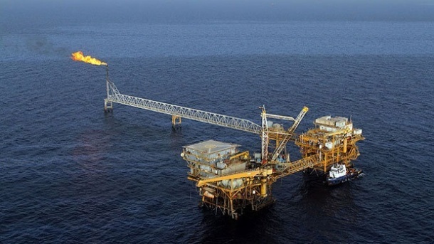 عربستان در حال تخلیه میادین مشترک با ایران است