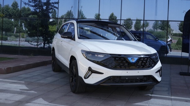 ورود یک خودرو جدید به بازار ایران + تصاویر