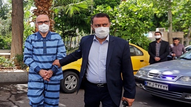 چرا اکبر طبری، محمدعلی نجفی و مهدی هاشمی زندان نیستند؟