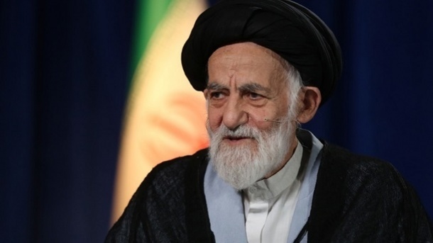 امام خمینی، خلخالی را به خاطر تعدادی اعدام بی حساب کنار گذاشتند